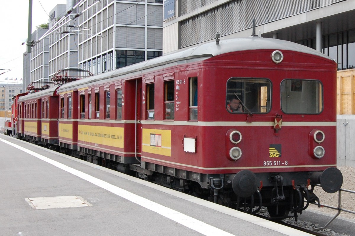 Zum heulen die letzte Fahrt mit dem ET65 (Roter Heuler) am 31. Mai 2015 auf dem Hauptbahnhof in Stuttgart. Am Ende von einer V 60 (363 689-1) nur noch gezogen und geschoben! :(