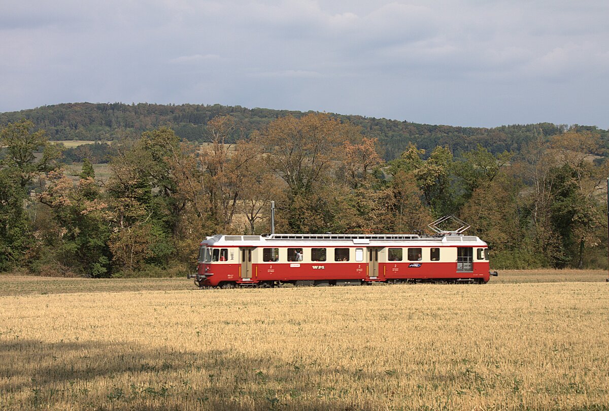 Zum Jubil�um 150 Jahre der Strecke Winterthur Koblenz f�hrt DSF am 16.08.2026 Extrafahrten durch. 
Unter anderem war auch der BDe 2/4 der ehemaligen Wohlen-Meisterschwanden-Bahn unterwegs. Wegen der Trockenheit sieht die Landschaft da schon im August herbstlich aus.
