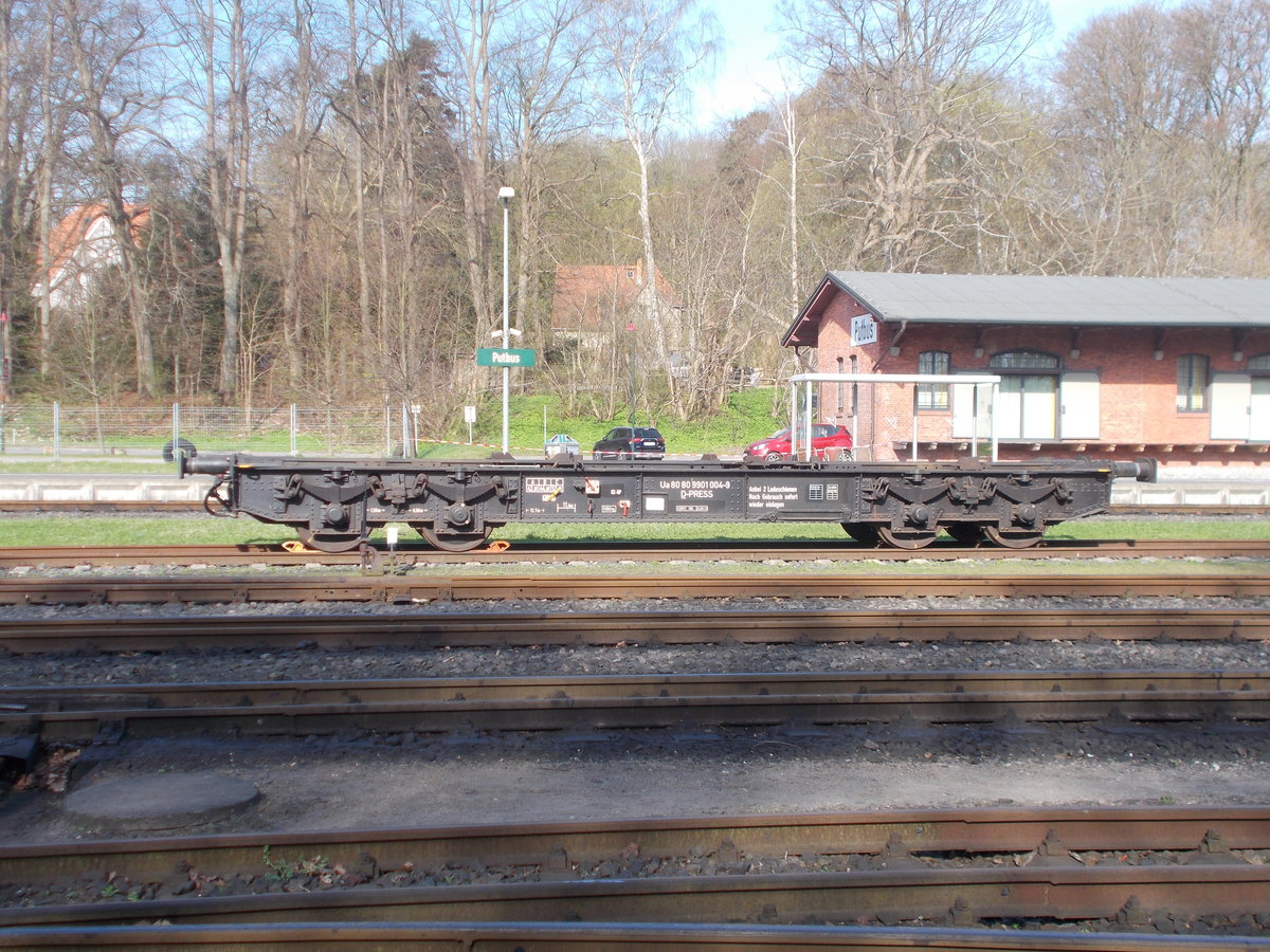 Zum PRESS Bestand zählender Ua 80 80 9901 004-9,ohne Ladung,am 22.April 2018,in Putbus.