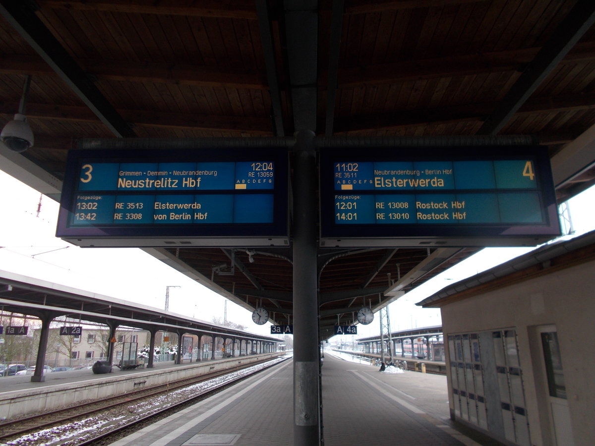 Zum Vergleich mit dem Zugzielanzeiger in Binz,gab es am Stralsunder Zugzielanzeiger,am 22.Januar 2018,deutlich mehr Information.