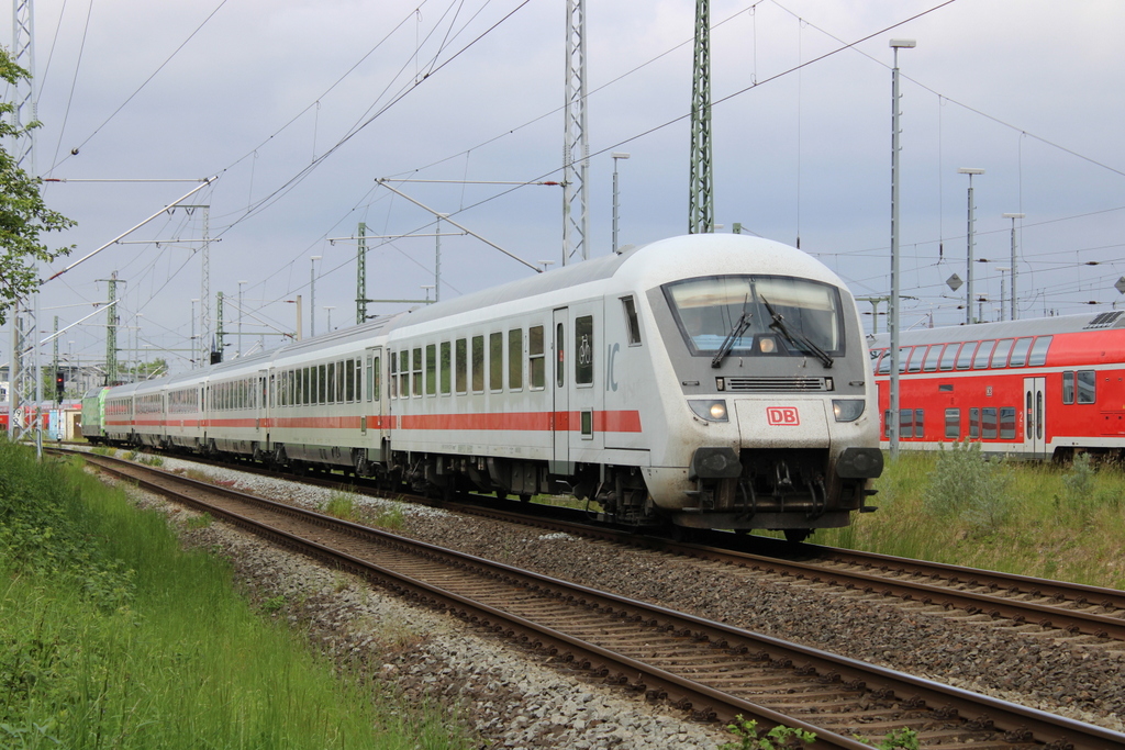Zur Freude des Fotografen fuhr der IC 2271(RostockDresden)als IC 1