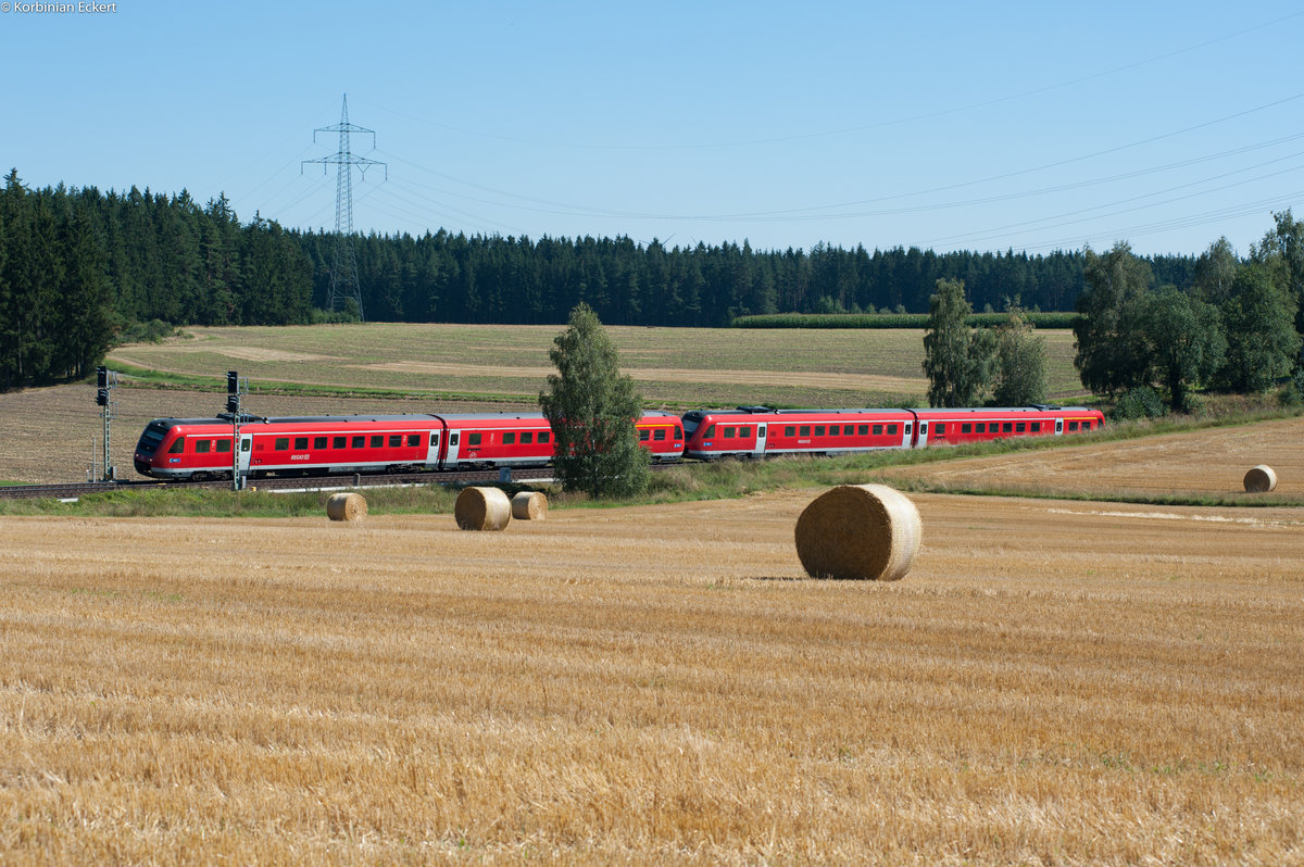 Zwei 612er fanden sich am Freitag den 26.08.2016 als RE5289 von Nürnberg nach Hof ein, hier bei Marktleuthen.