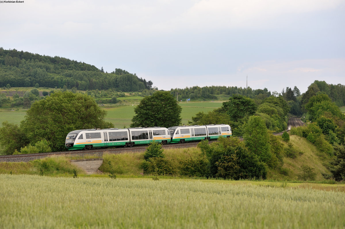 Zwei 642er als OPB79734 von Regensburg Hbf nach Marktredwitz bei Lengenfeld, 26.06.2015