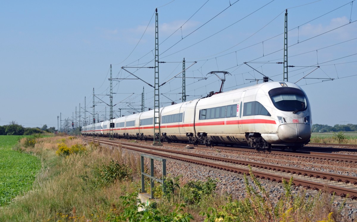 Zwei ICE der BR 411 waren am 30.08.15 als ICE 1724 von Leipzig aus unterwegs nach Hamburg. In kürze wird der Haltepunkt Radis passiert.
