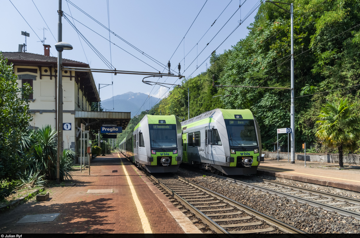 Zwei Lötschberger kreuzen sich am 8. August 2015 im Bahnhof Preglia. Was im Jahr 2015 nur an zwei Wochenenden vorkommt, soll ab 2017 Standard werden, wenn es nach der BLS geht. Diese plant, die bis dahin den SBB gehörende Konzession für den Regionalverkehr zwischen Brig und Domodossola zu übernehmen und die stündlich verkehrenden Lötschberger Bern-Spiez-Lötschberg Bergstrecke-Brig bis nach Domodossola zu verlängern. 
Es ist zu hoffen, dass die BLS die Konzession bekommt - das Angebot würde damit gegenüber heute signifikant verbessert.