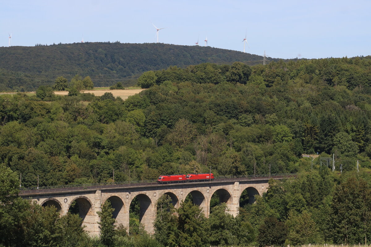 Zwei Taurusse der �sterreichischen Bundesbahn auf dem altenbekener Viadukt am 12.8.26 auf dem Weg in Richtung Kassel