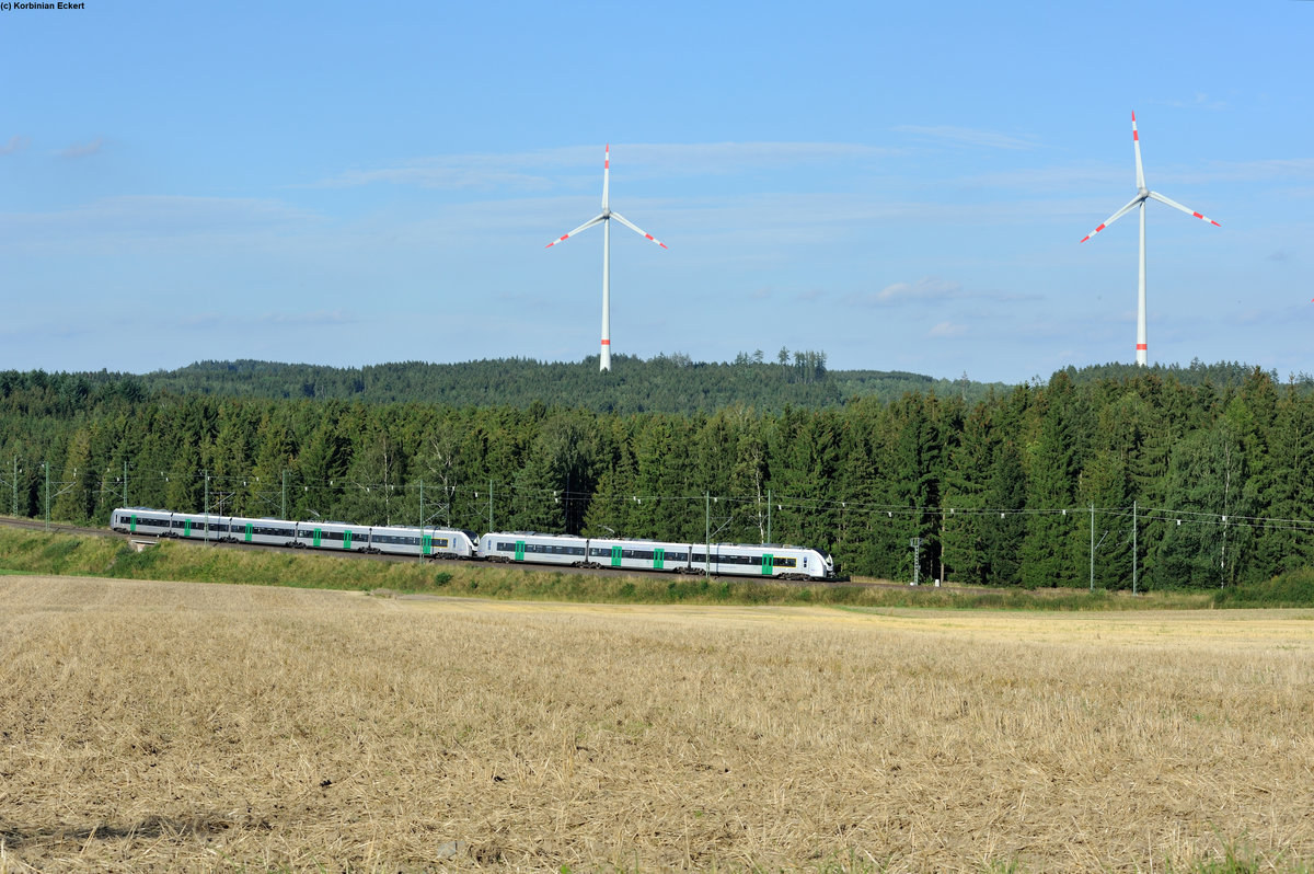 Zwei Triebwagen der Baureihe 440 der MRB mit dem RE3 26984 aus Dresden Hbf nach Hof bei Feilitzsch, 13.08.2016