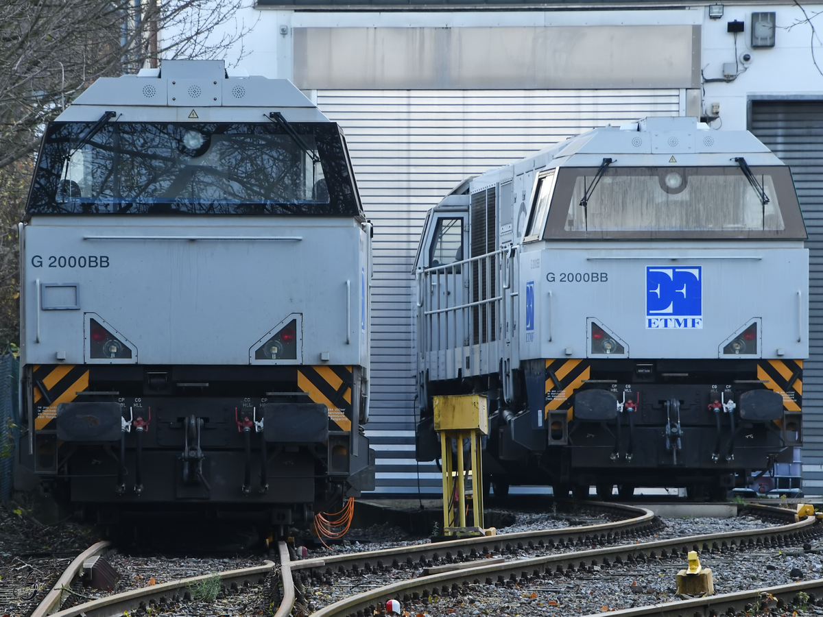 Zwei weiße Vossloh G 2000 BB in Hattingen (November 2017)