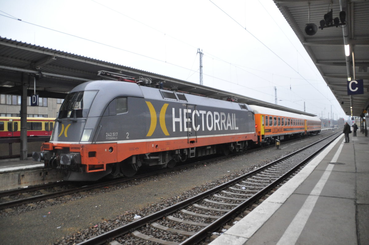 zweiter Versuch und Versuchstag der Fa. Locomore am Bf. Berlin Lichtenberg zur Fahrt nach Stuttgart .aufgenommen am 06.12.2016