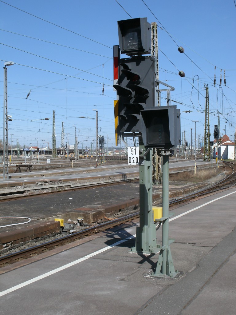 Zwerglichtsignal aufgenommen im Leipziger Hbf am 26.Mrz 2012.
