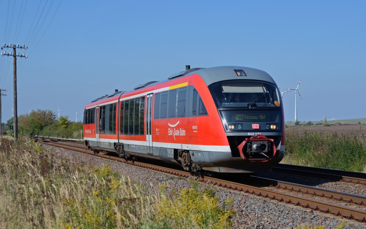 Zwischen Biendorf und Frenz ist 642 674 unterwegs, als er am 30.09.13 von G�sten kommend Richtung K�then seinem Ziel Dessau entgegen f�hrt.