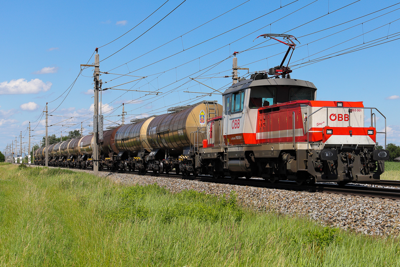 1163 001 mit Kesseln am 15.06.2026 bei Gunskirchen.