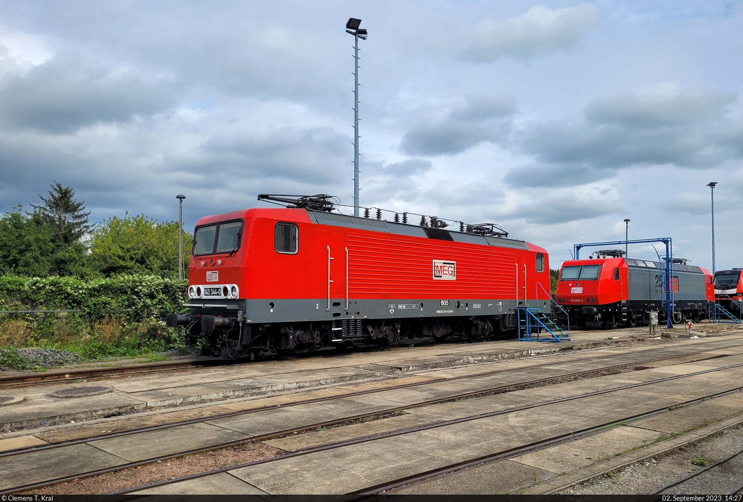 143 344-0 (Lok 605) zu Gast beim Tag der offenen Tür der Verkehrs Industrie Systeme GmbH (VIS) in Halberstadt.

🧰 Mitteldeutsche Eisenbahn GmbH (MEG)
🕓 2.9.2023 | 14:27 Uhr