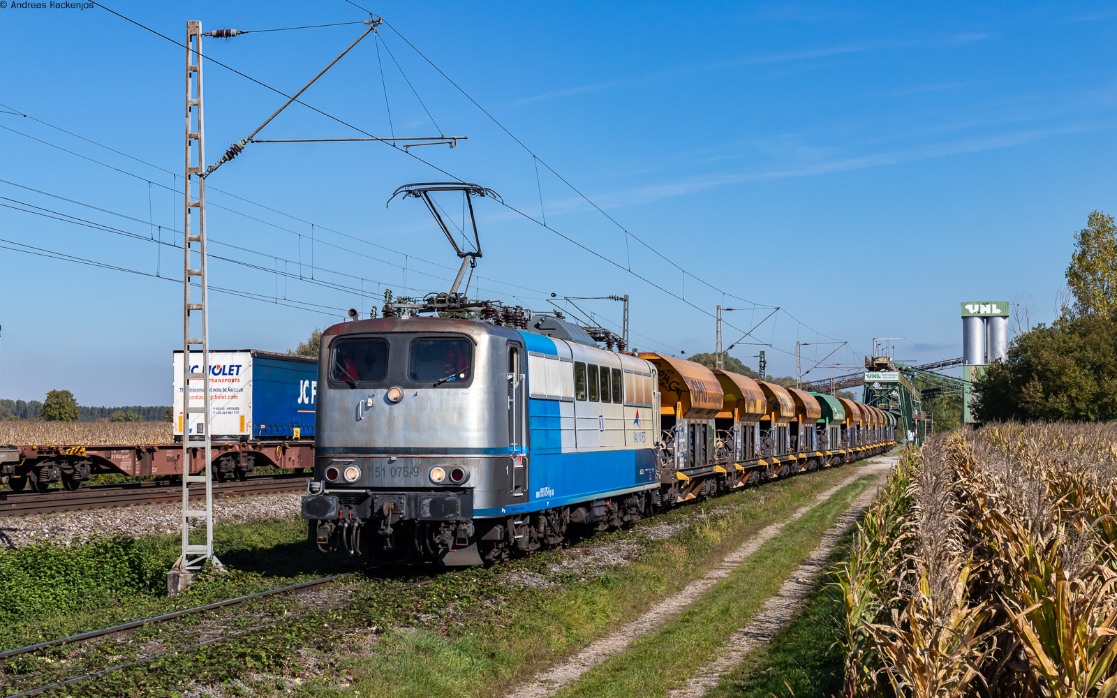 151 075 als Rangierfahrt bei Friesenheim 2.10.25