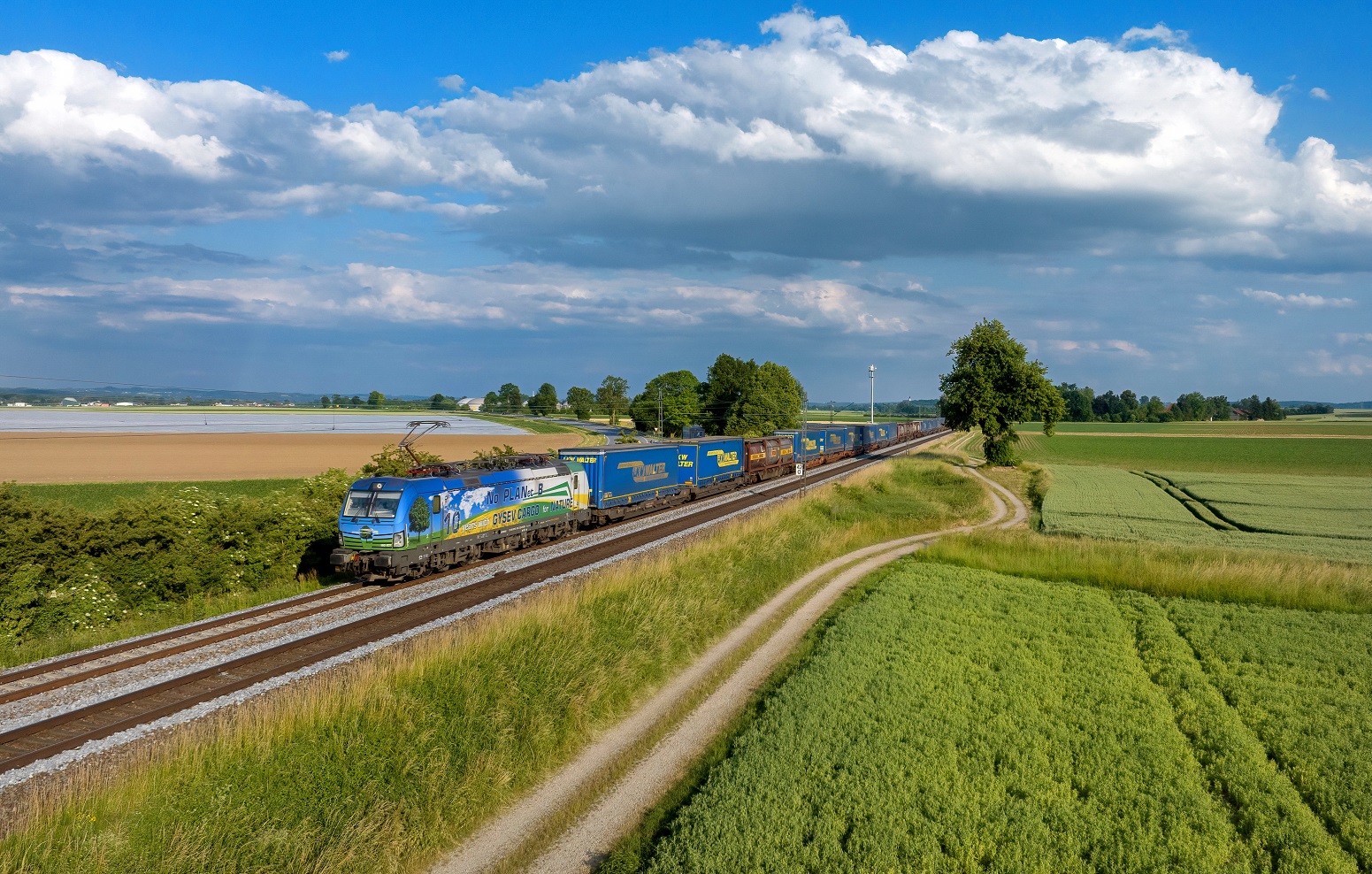193 837 mit DGS 40648 am 14.06.2023 bei Langenisarhofen. 