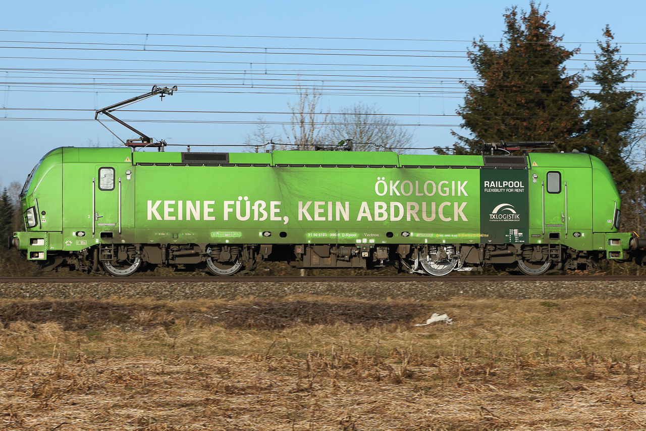 193 996  keine Füße, kein Abdruck  und doch leicht dreckig, zwischen Balldham und Zorneding am 4 Februar 2025.
