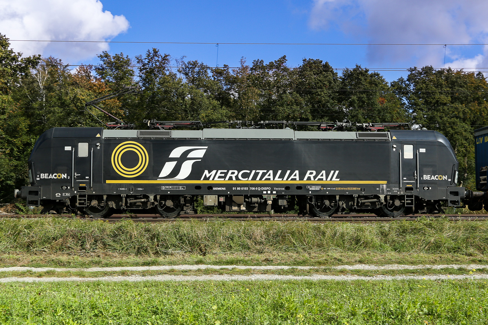 197 706 von Bacon / Mercitalia Rail am 29.9.24 bei Eglharting.