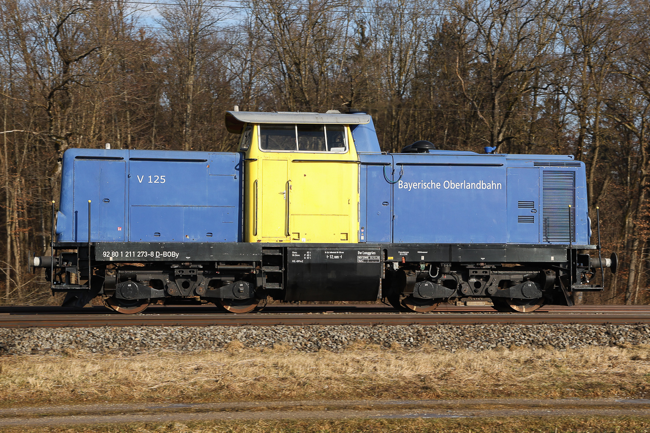 211 273 am 21.01.2025 bei Eglharting. Die Lok gibts schon lange, aber habe ich noch nie vorher gesehen !