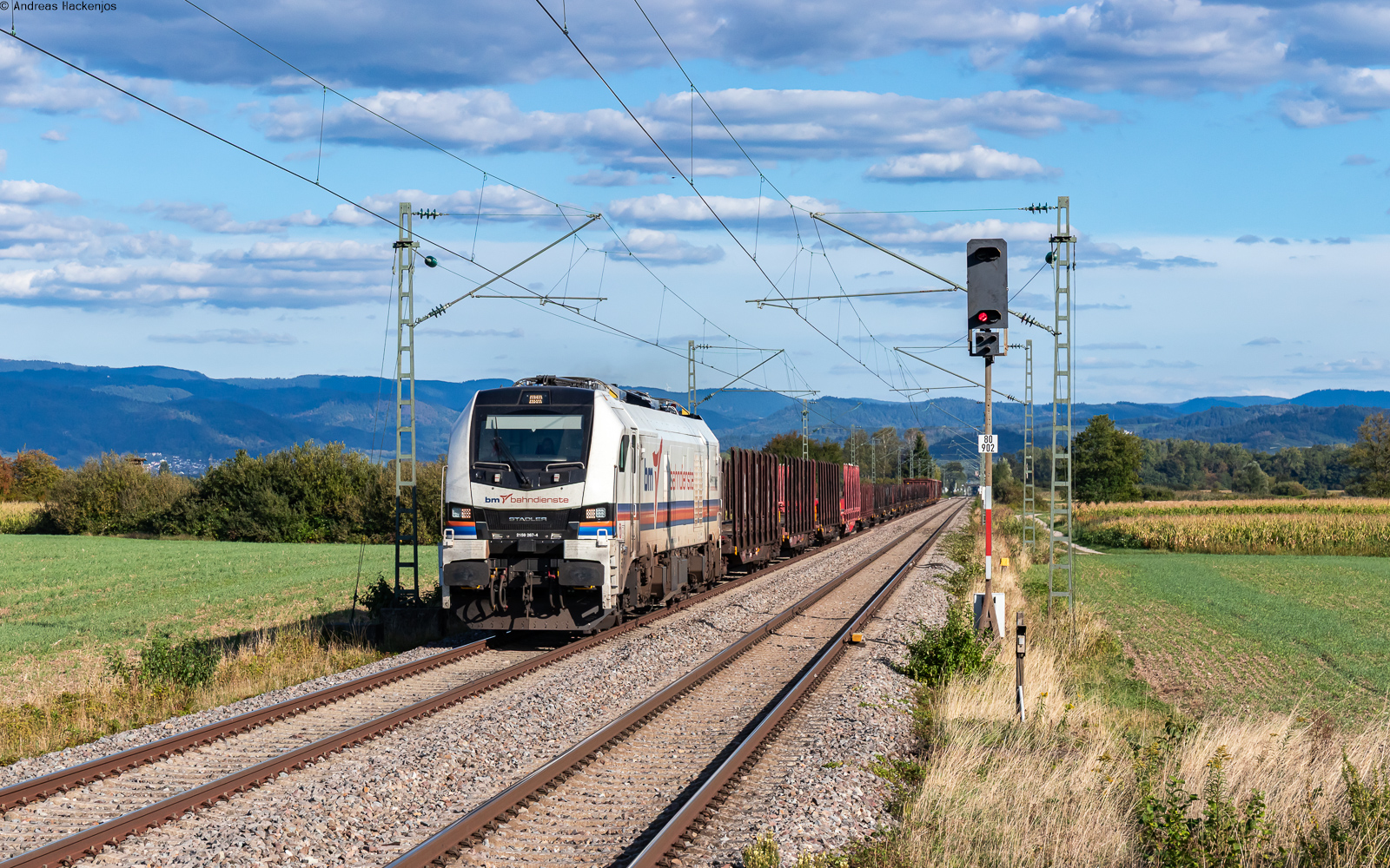 2159 267 mit dem DGS 91223 (Ehrang Nord - Kehl) bei Legelshurst 10.9.26
