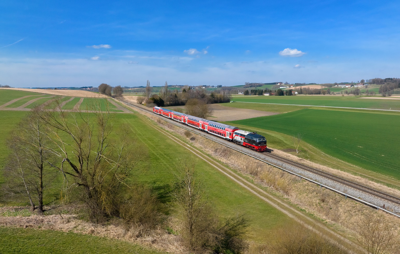 218 497 mit RB40 am 22.03.2023 bei Weidenbach.