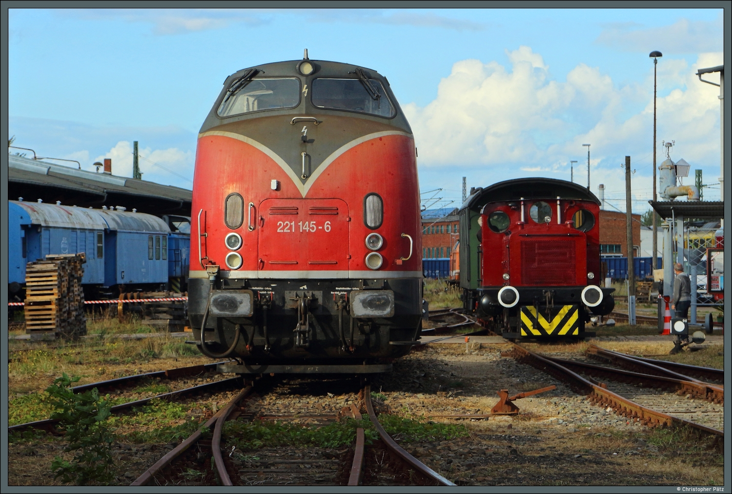 221 145-6 der EGP und OHE 0604 begegnen sich am 10.10.2026 auf dem Gel�nde des Bw Wittenberge.