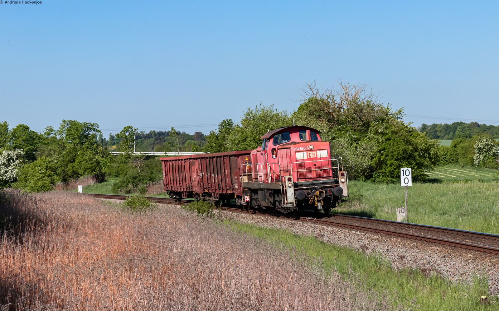294 863 mit dem EZK 55297 (Villingen - Deißlingen) bei Deißlingen 14.5.25