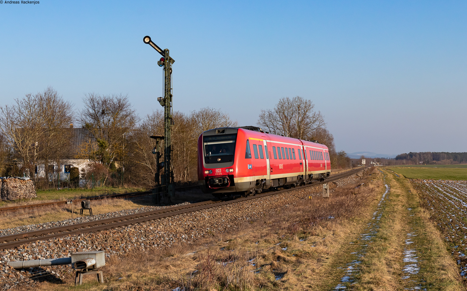 612 472-0 als RE 3560 (Regensburg Hbf - Nürnberg Hbf) bei Freihöls 9.2.23