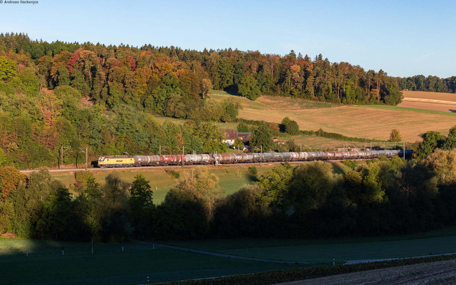 7193 007 mit dem 42965 (Basel Bad Rbf - Salez Sennwald) bei Zeihen 4.9.26