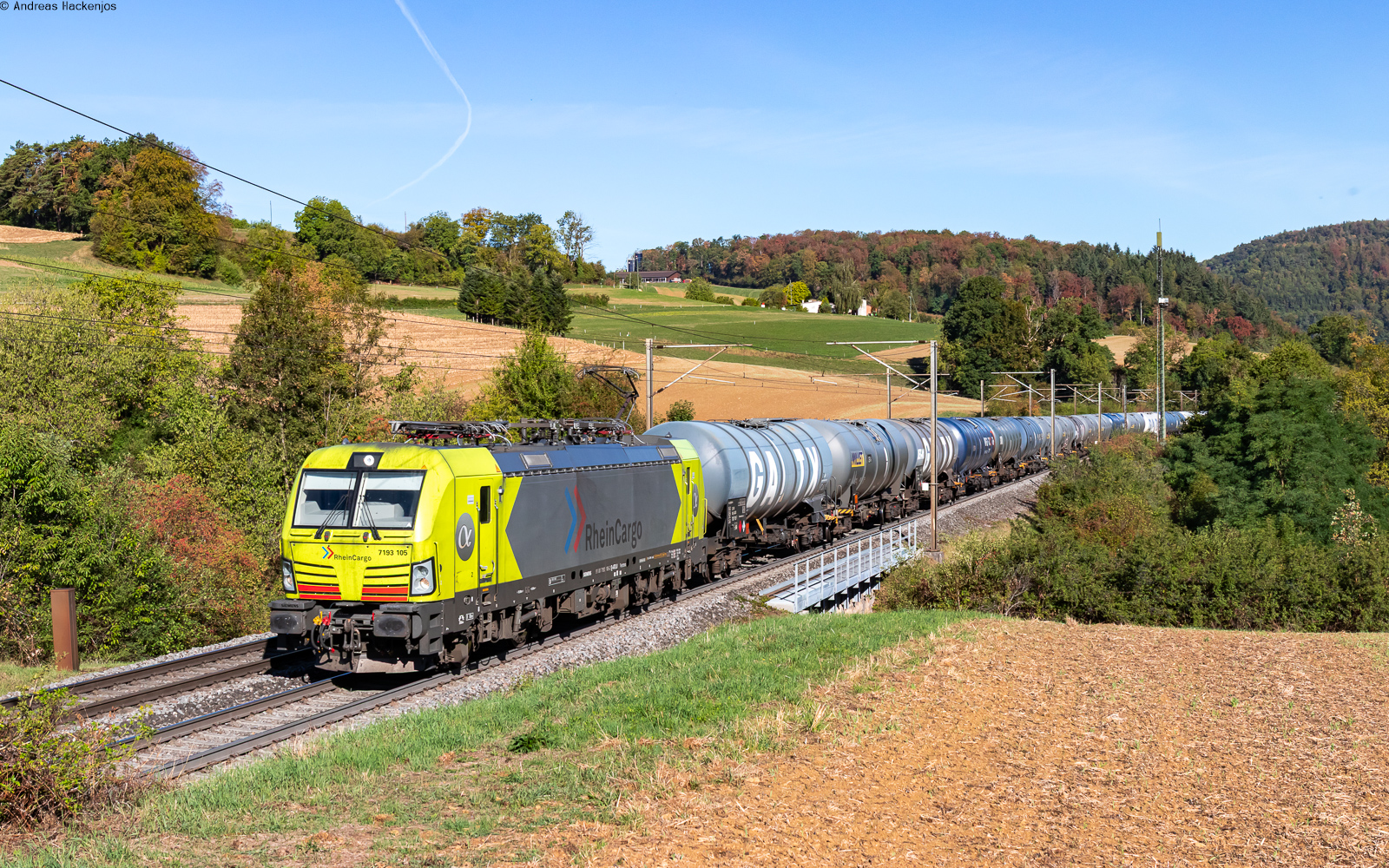 7193 105 mit dem 48645 (Fl�rsheim - R�mlang) bei Hornussen 4.9.26