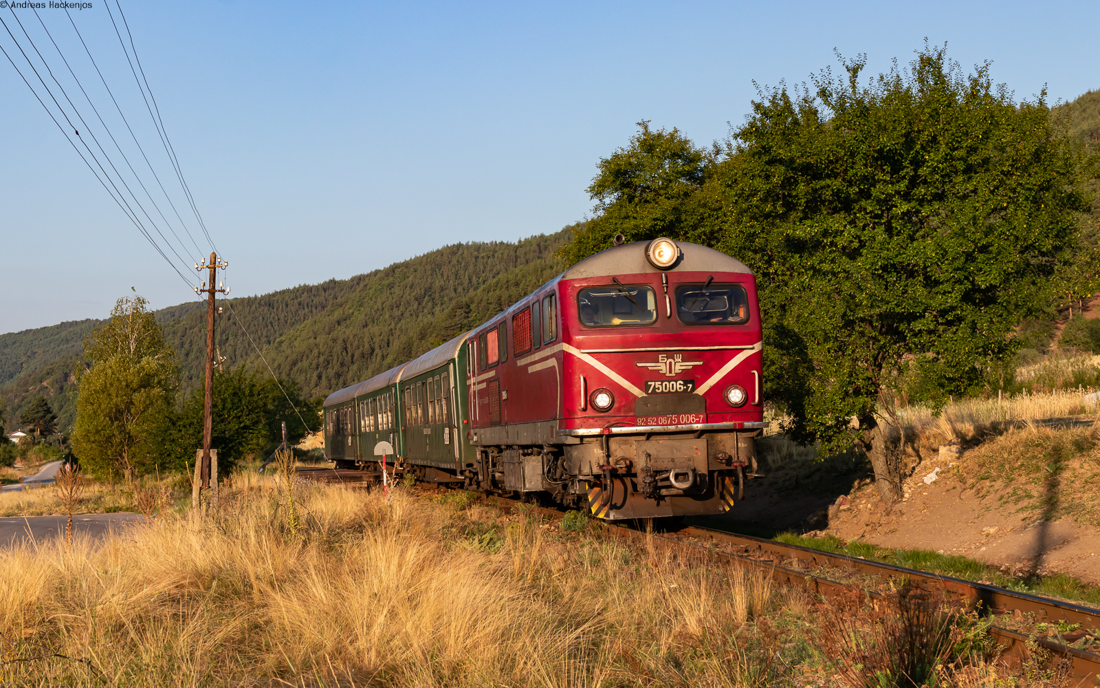 75 006 mit dem R 16102 (Dobrinishte - Septemvri) in Jakoruda Mineralbad 3.9.23