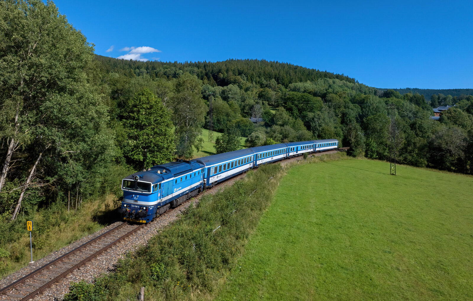 754 006 mit R 775 am 11.08.2023 bei Hojsova Stráž-Brčálník.
