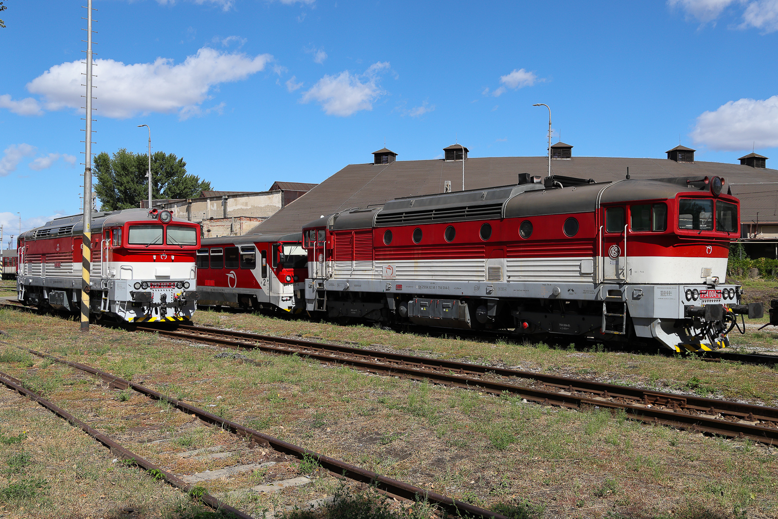 757 007 und 754 004 Taucherbrillen am 6.9.26 bei Kosice.