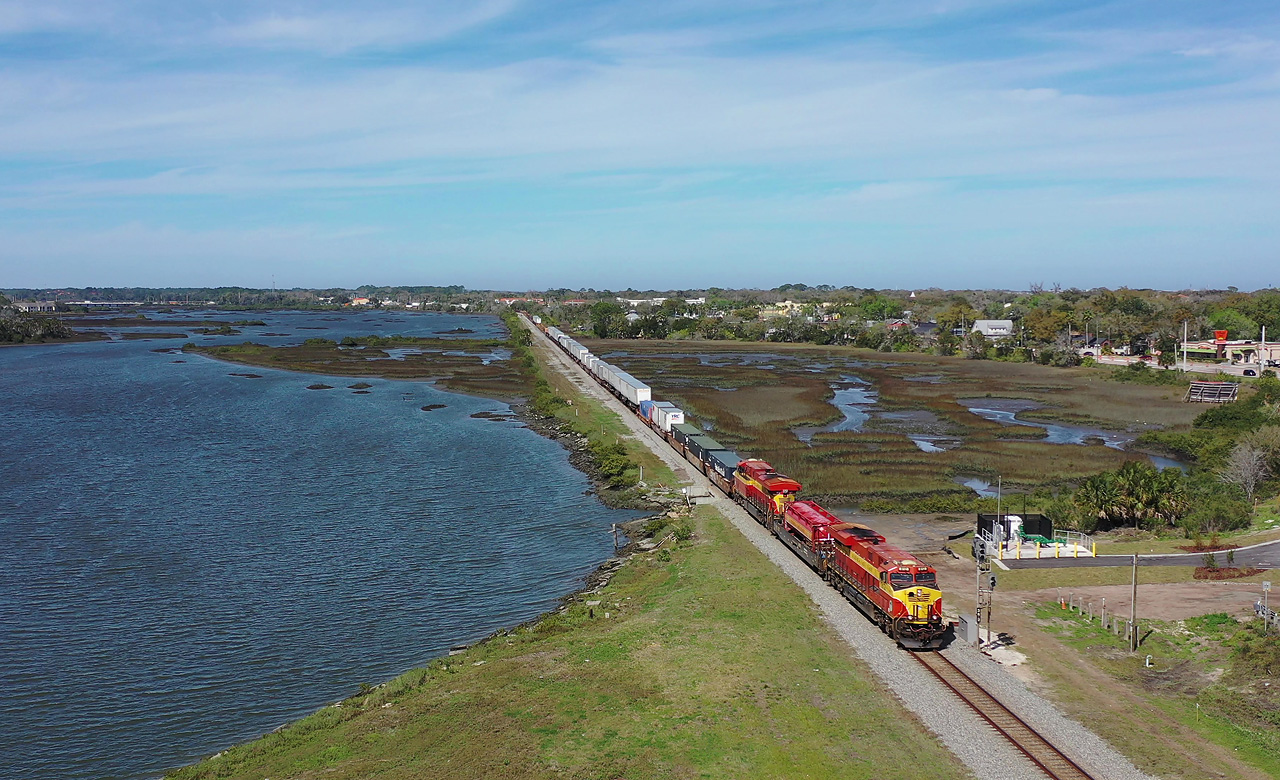 812 & 805 approach St Augustine while hauling train 105 to Miami, 1 March 2022