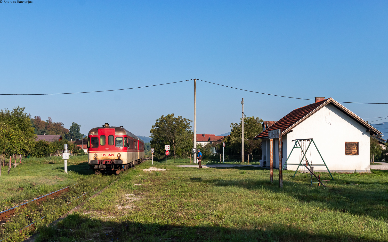 814 043 als P 6603 (Doboj - Petrovo Novo) am Haltepunkt Boljanić 28.8.25