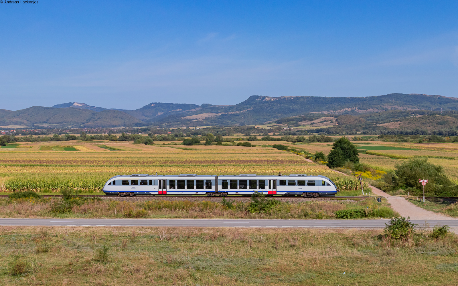 96 2118 als R 4096 (Baia Mare - Cluj Napoca) bei Inău 24.8.24