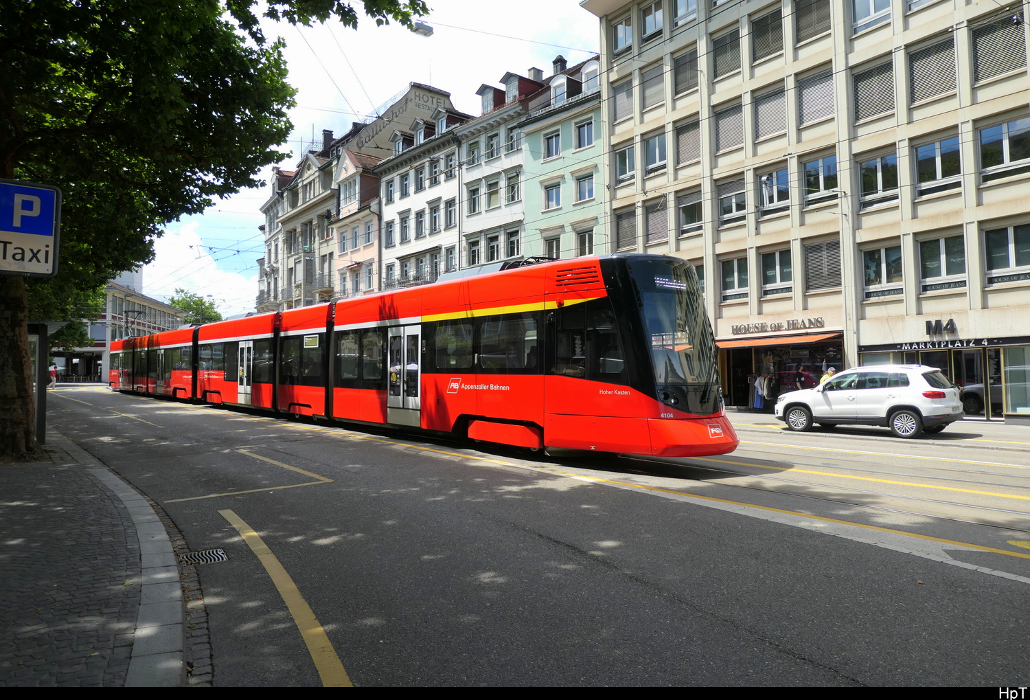 AB - Triebwagen ABe 4/6 4104  + Be 4/6  4004 unterwegs in den Strassen von der Stadt St. Gallen am 03.07.2026