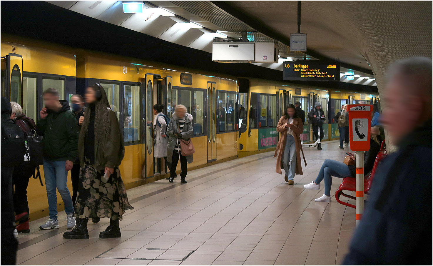 Alltag in der Stuttgarter 'U-Bahn' -

U-Haltestelle Schlossplatz mit einem Zug der Linie U6.

09.02.2024 (M)