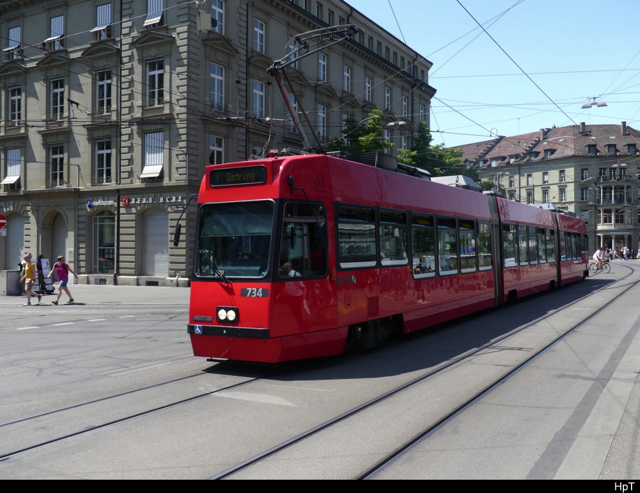 Bern Mobil - Be 4/8 734 unterwegs auf der Linie 7 in der Stadt Bern am 17.06.2023