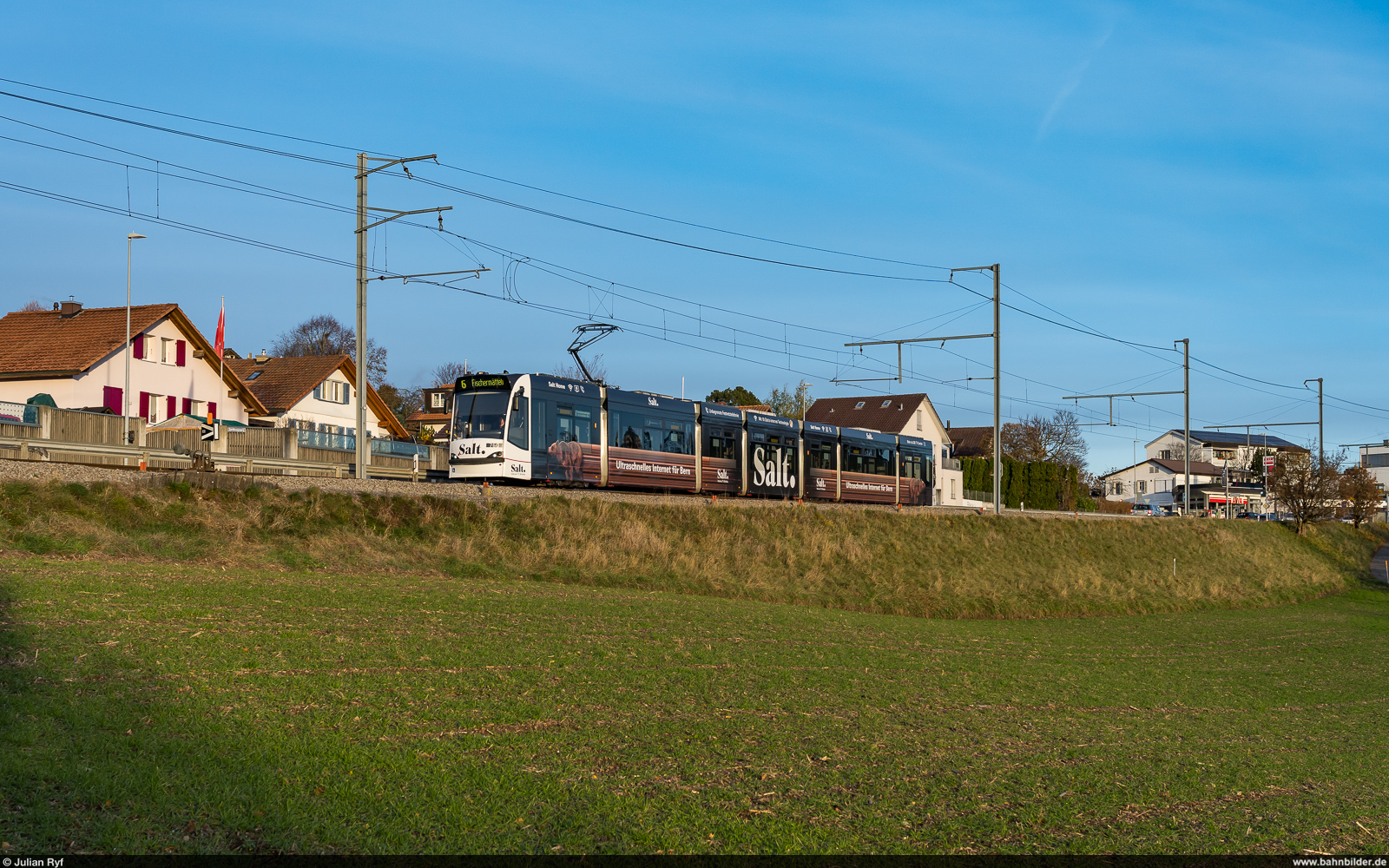 BERNMOBIL Combino VL 760 / Langenloh, 26. November 2023<br>
L6 Worb Dorf - Fischermätteli