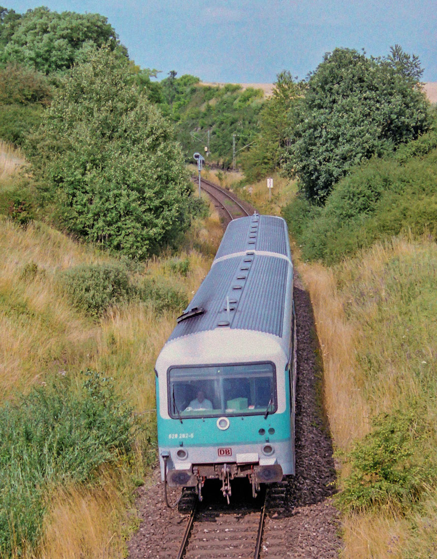 Blick von der Brücke der B 290 nach Osten 628 282 hatte am 18.7.00