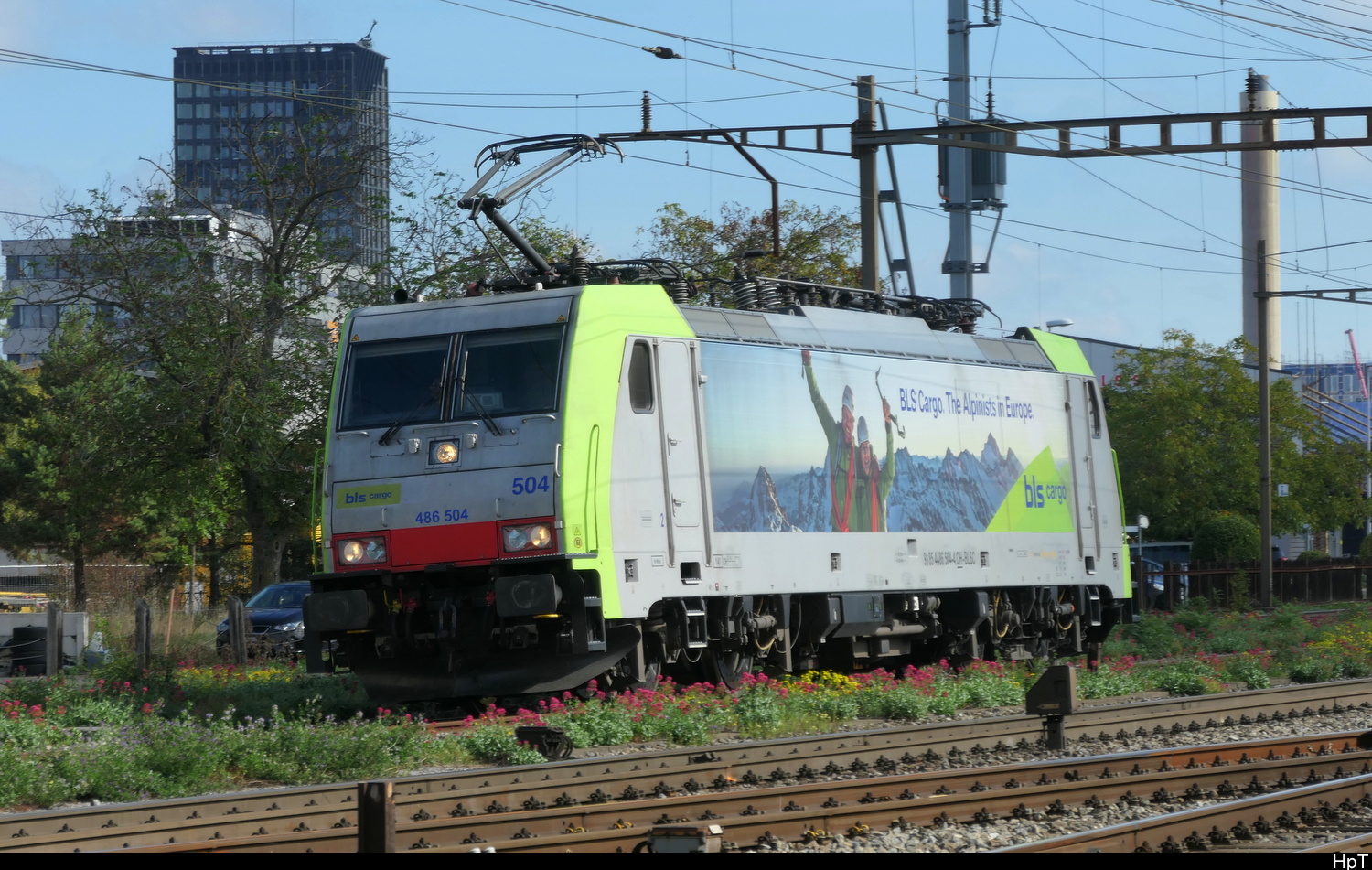 BLS - Loks 91 85 4 486 504-4 unterwegs in Pratteln am 02.10.2026