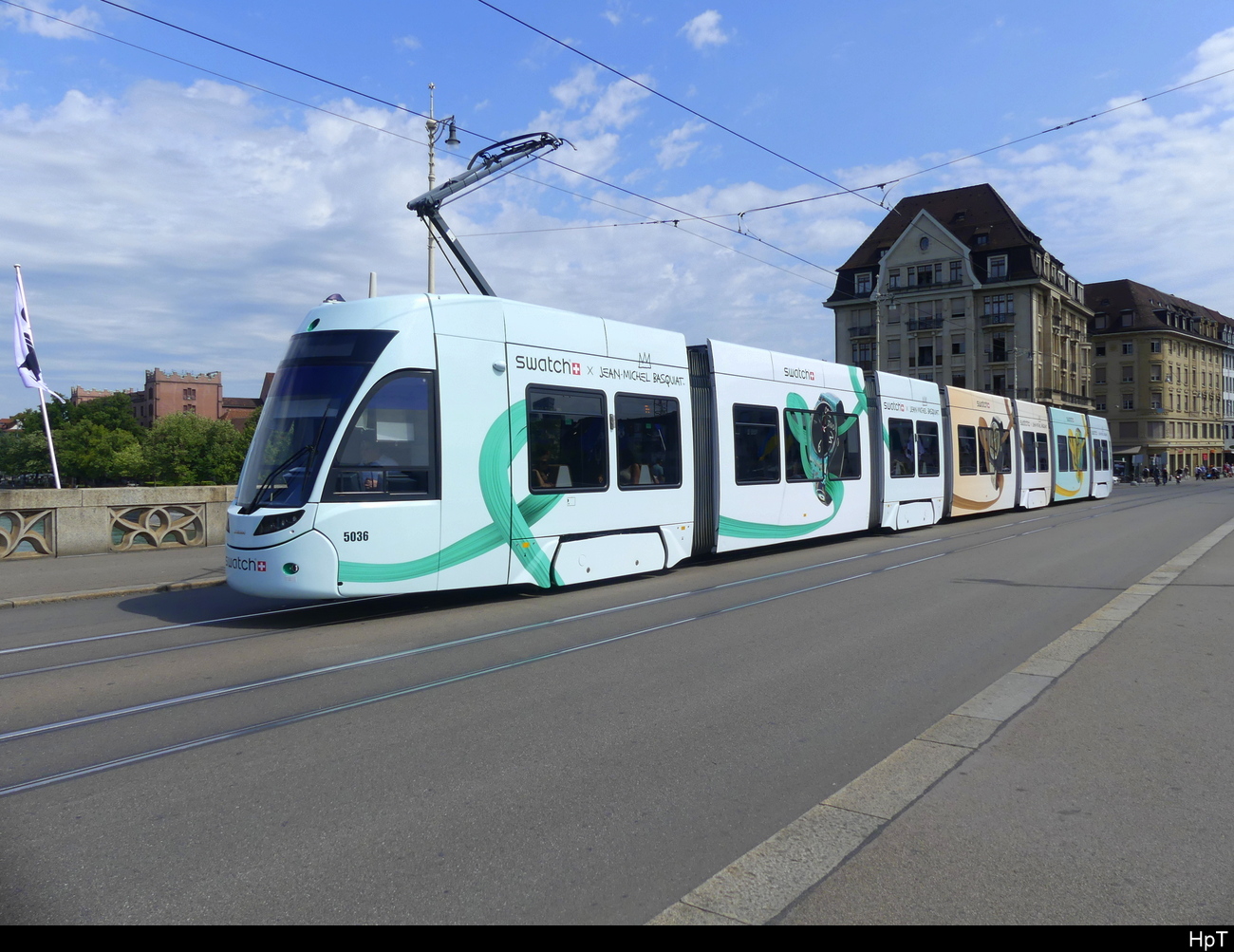 BVB - Be 6/8 5036 mit Werbung unterwegs in Basel am 17.07.2023