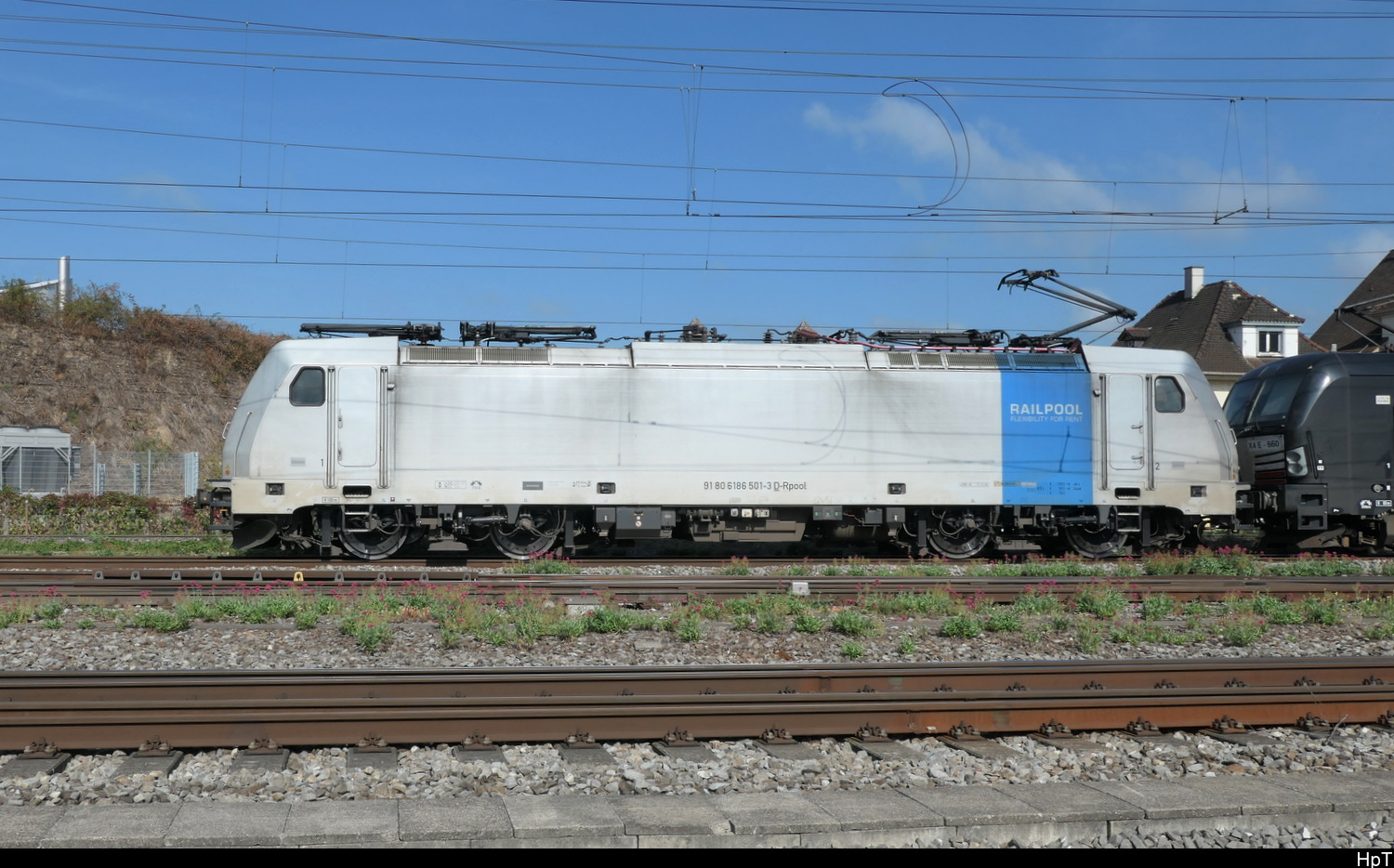 D-RailPool - Lok 91 80 6 186 501-3 unterwegs in Pratteln am 02.10.2026