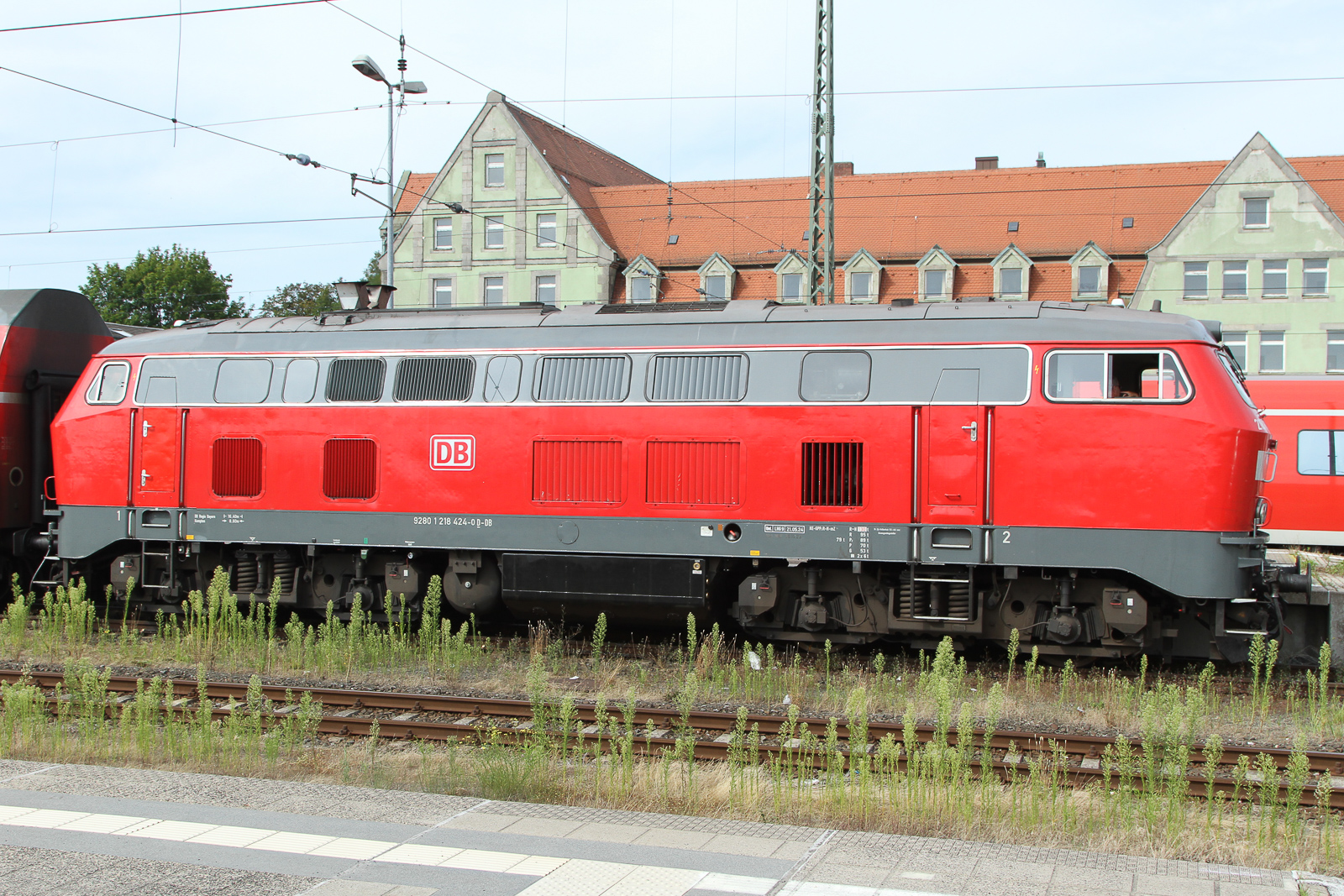 DB 218 424-0 als RE 2 im Bahnhof von Hof am 25.07.2024. Leider keine Donna 218 was ich mir bei diesem kurz Besuch erhofft hatte.