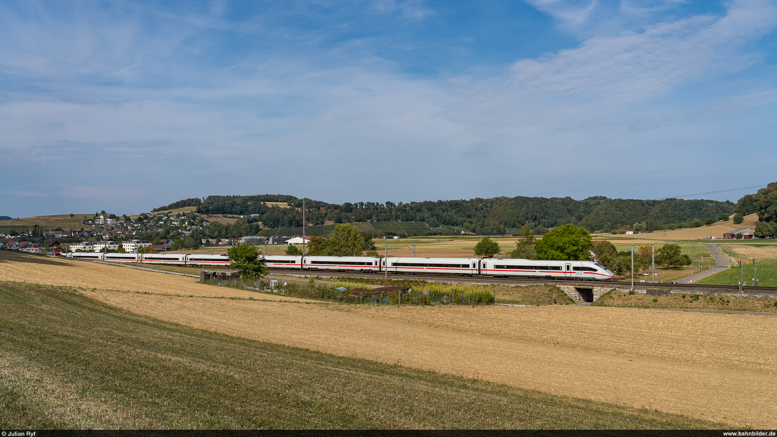 DB ICE 4 / Eglisau, 16. August 2026<br>
ICE Berlin Ostbahnhof - Zürich HB, aufgrund von Bauarbeiten umgeleitet via Schwarzwaldbahn - Singen.