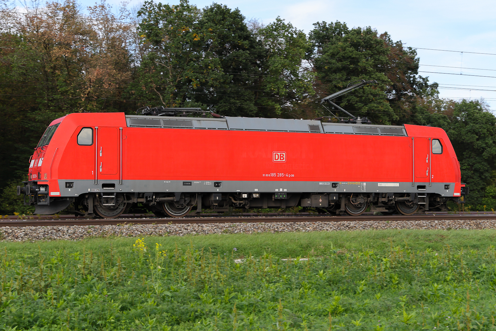 DBC 185 285 am 18/9/26 bei Eglharting.