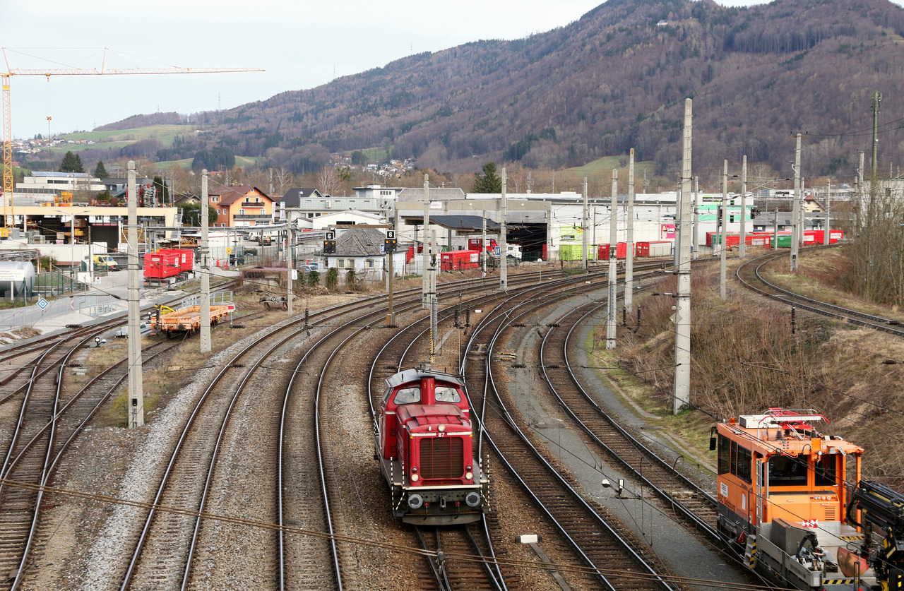 DPB Rail Infra Service 92 81 2000 087-4 A-DPB // Salzburg-Itzling // 22. Februar 2024