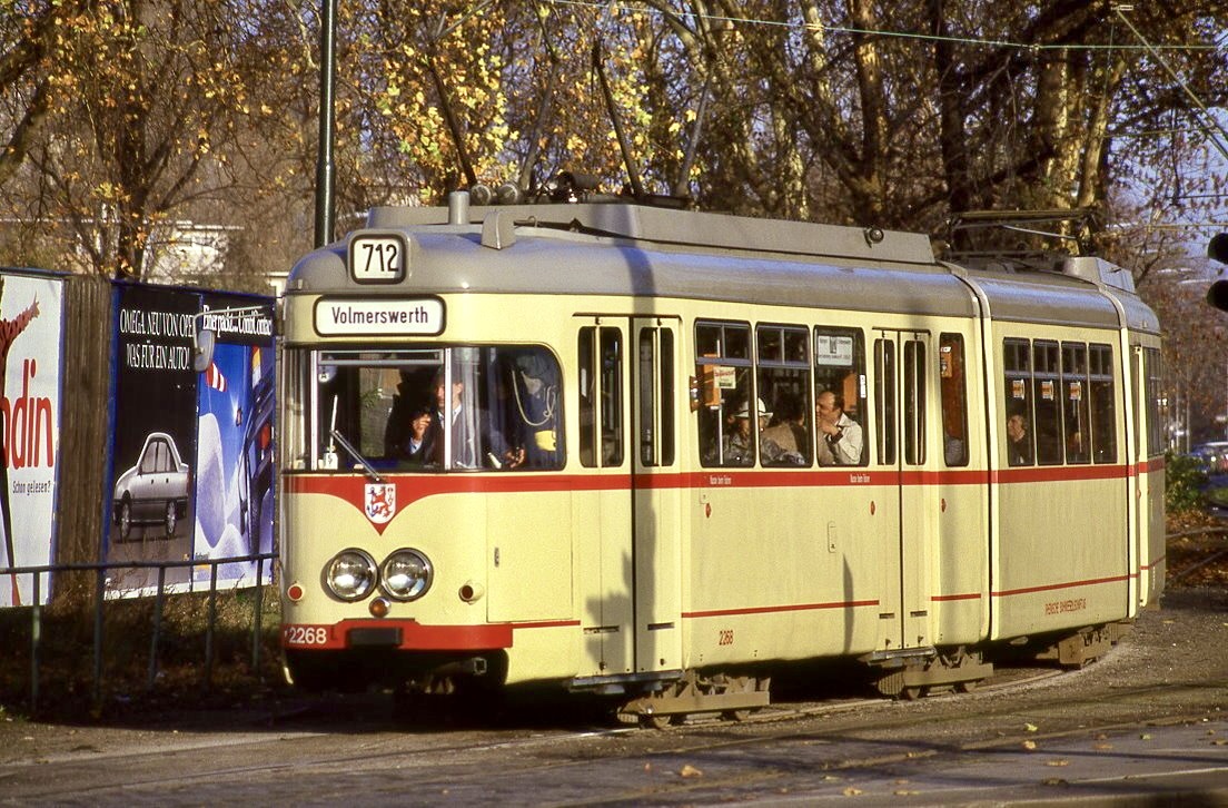 Düsseldorf 2268, Grafenberger Allee, 09.11.1986.