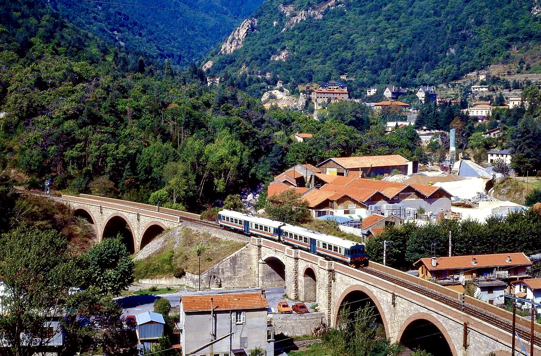 FS ALn663 …, St.Dalmas, 4400, 06.09.1994.