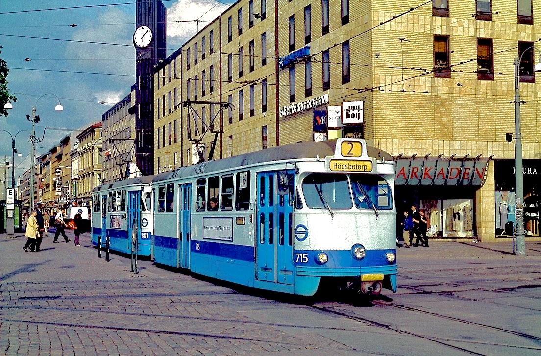 Göteborg 715 „Jack“ + 801, Södra Hamngatan, 04.06.1999.
